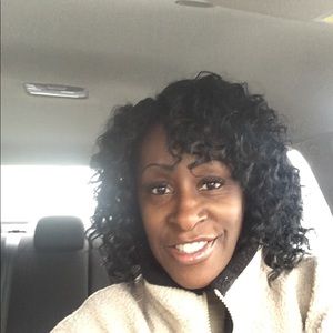 Meet your Posher, Cecelia